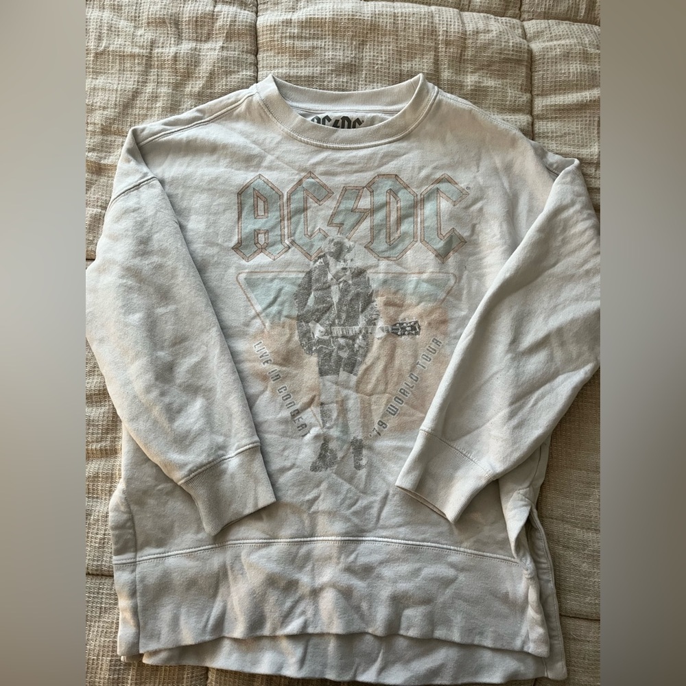 Lightly worn crew neck